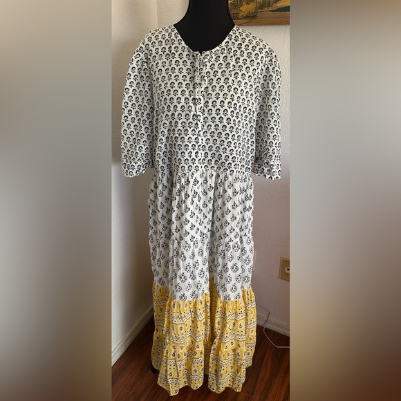Ro’s Garden Anthropologie White and Yellow Printed Maxi Dress - Size Large - Picture 6 of 8